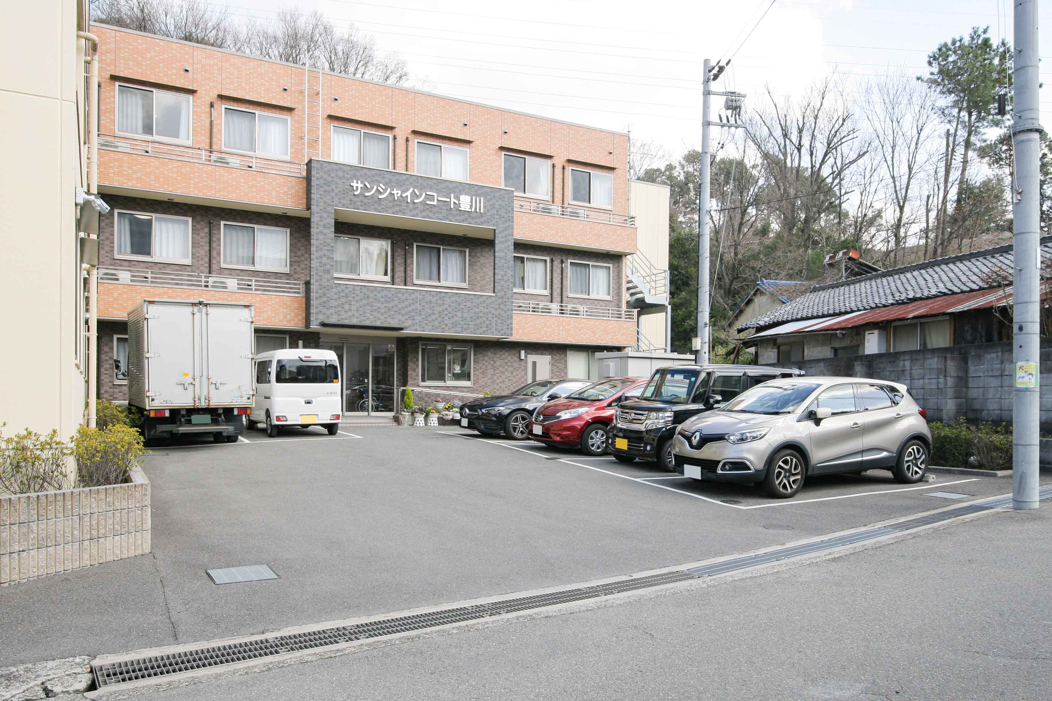 サンシャインコート豊川の玄関