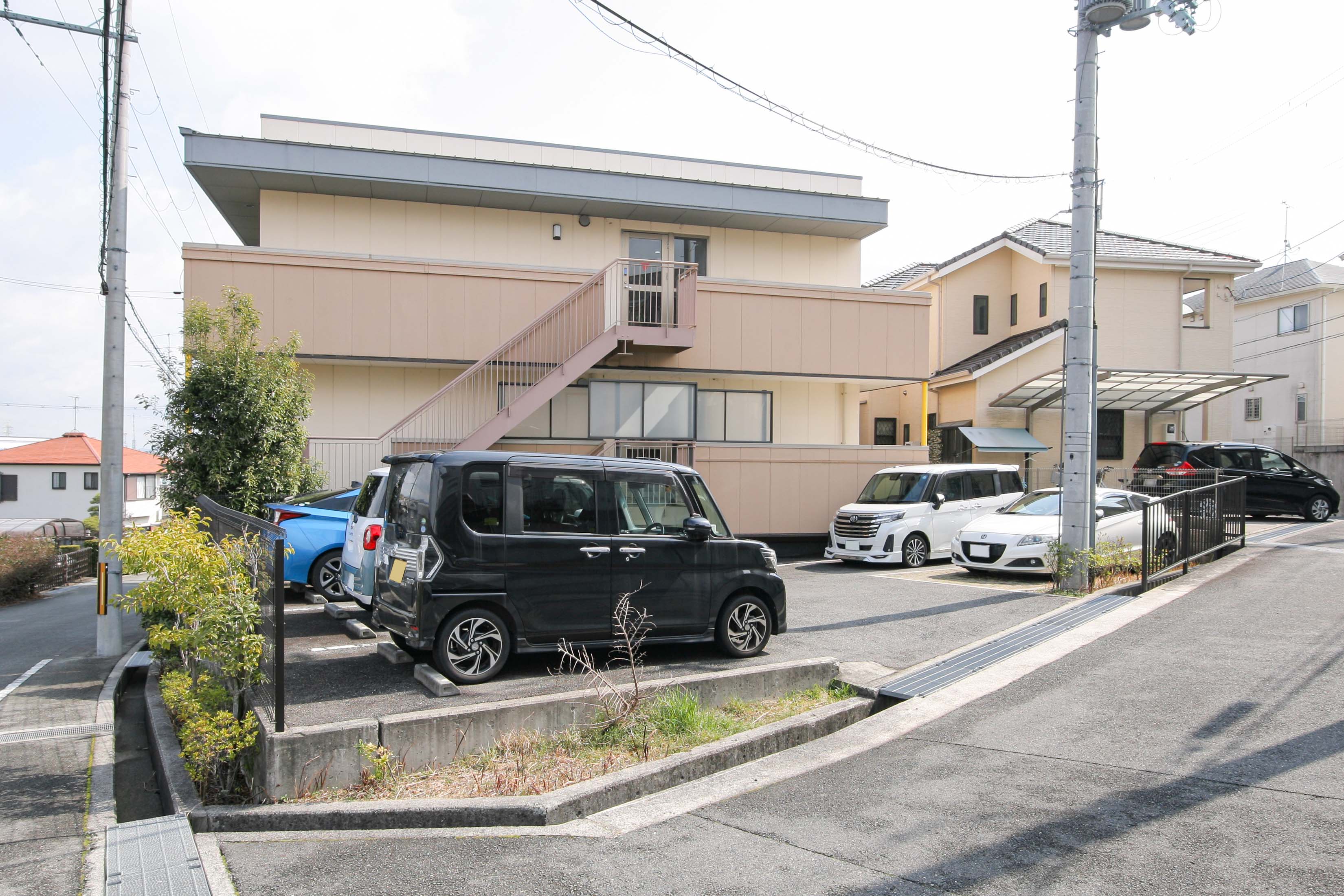 ポルトローサ小野原の駐車場完備