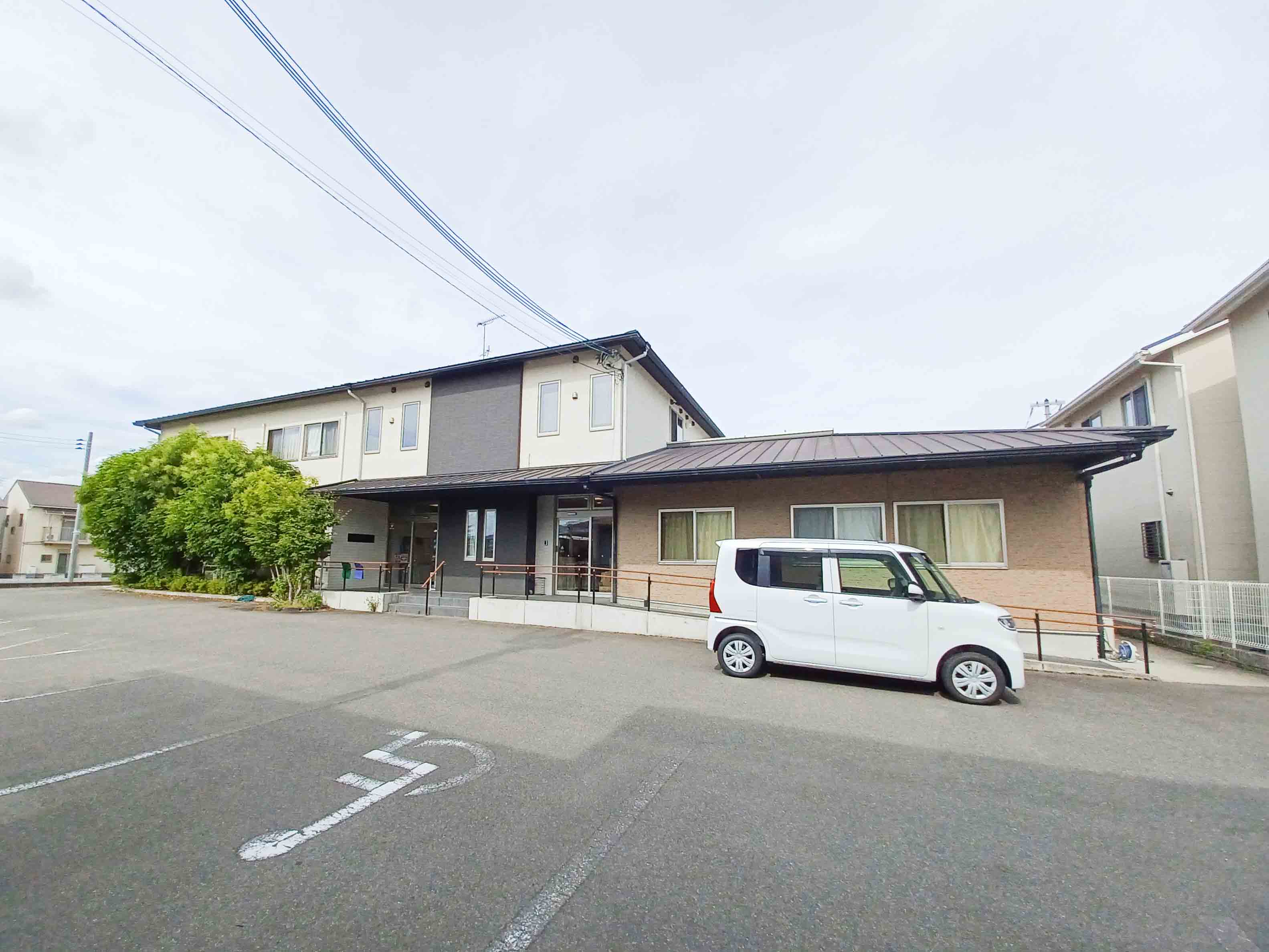 グランメゾン輪舞館京都羽束師の駐車場完備