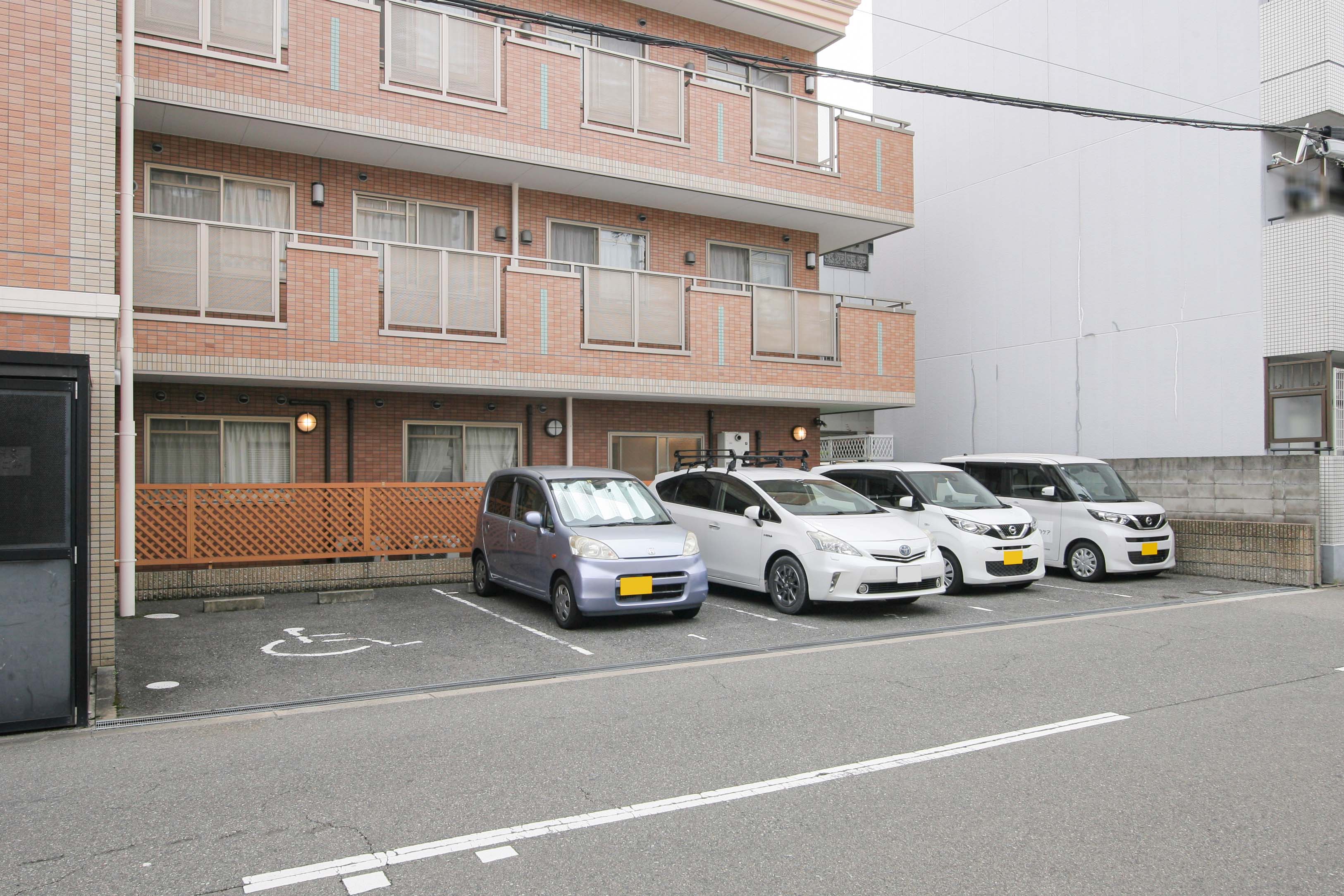 そんぽの家北加賀屋の玄関