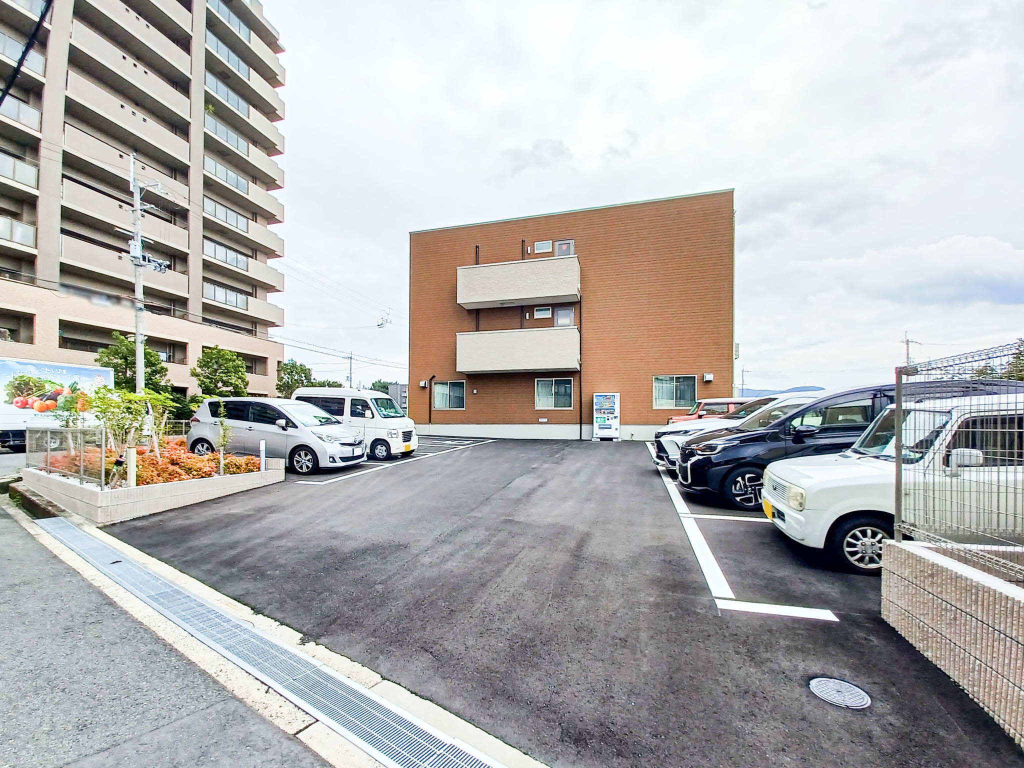 リハホーム おたがいさん枚方の駐車場完備