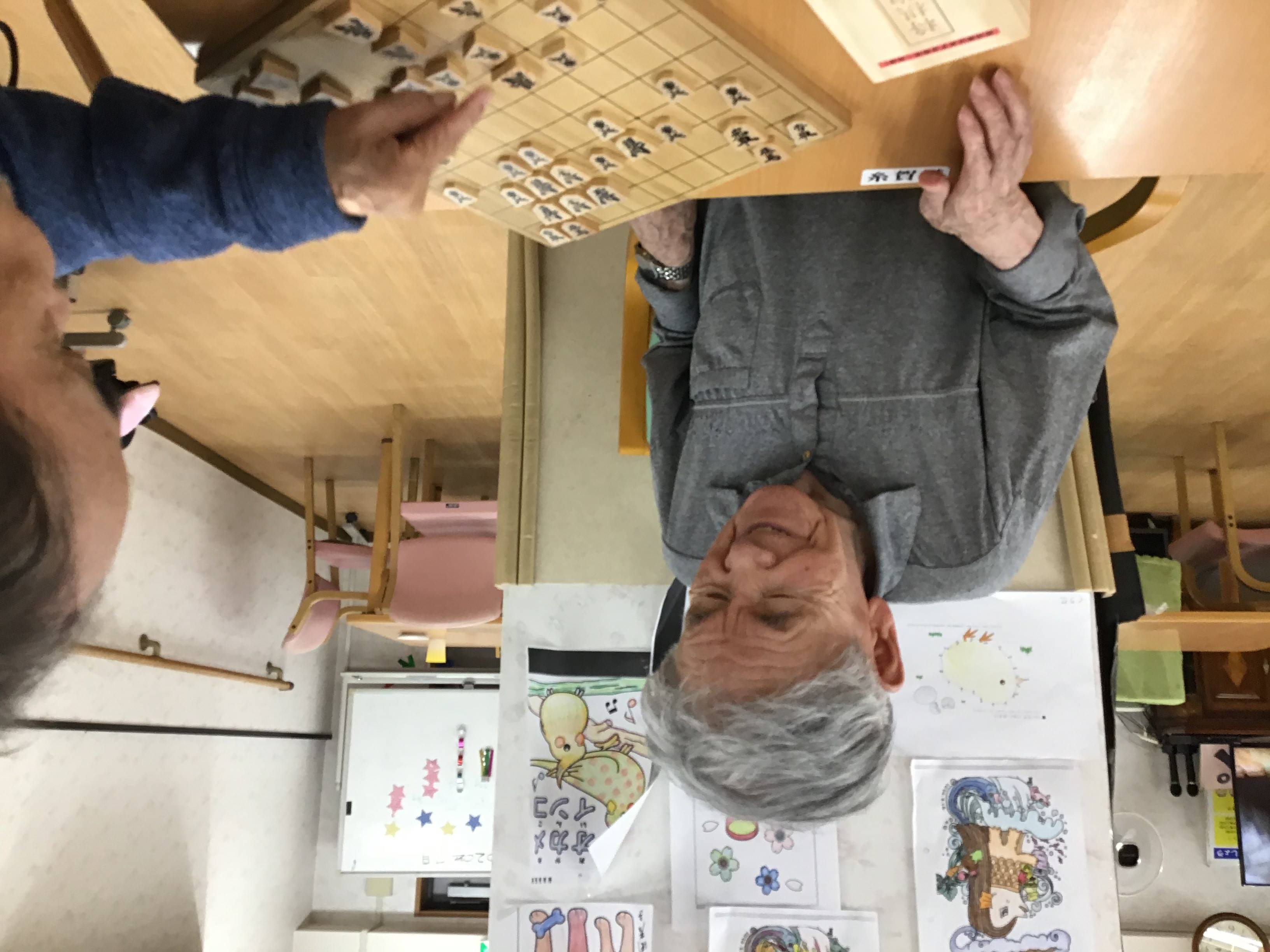 日中も食堂での見守り、自由時間が過ごせます。