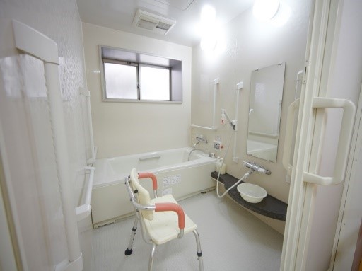 【パーキンソン病専門住宅】せいりょう平野喜連の共用トイレ