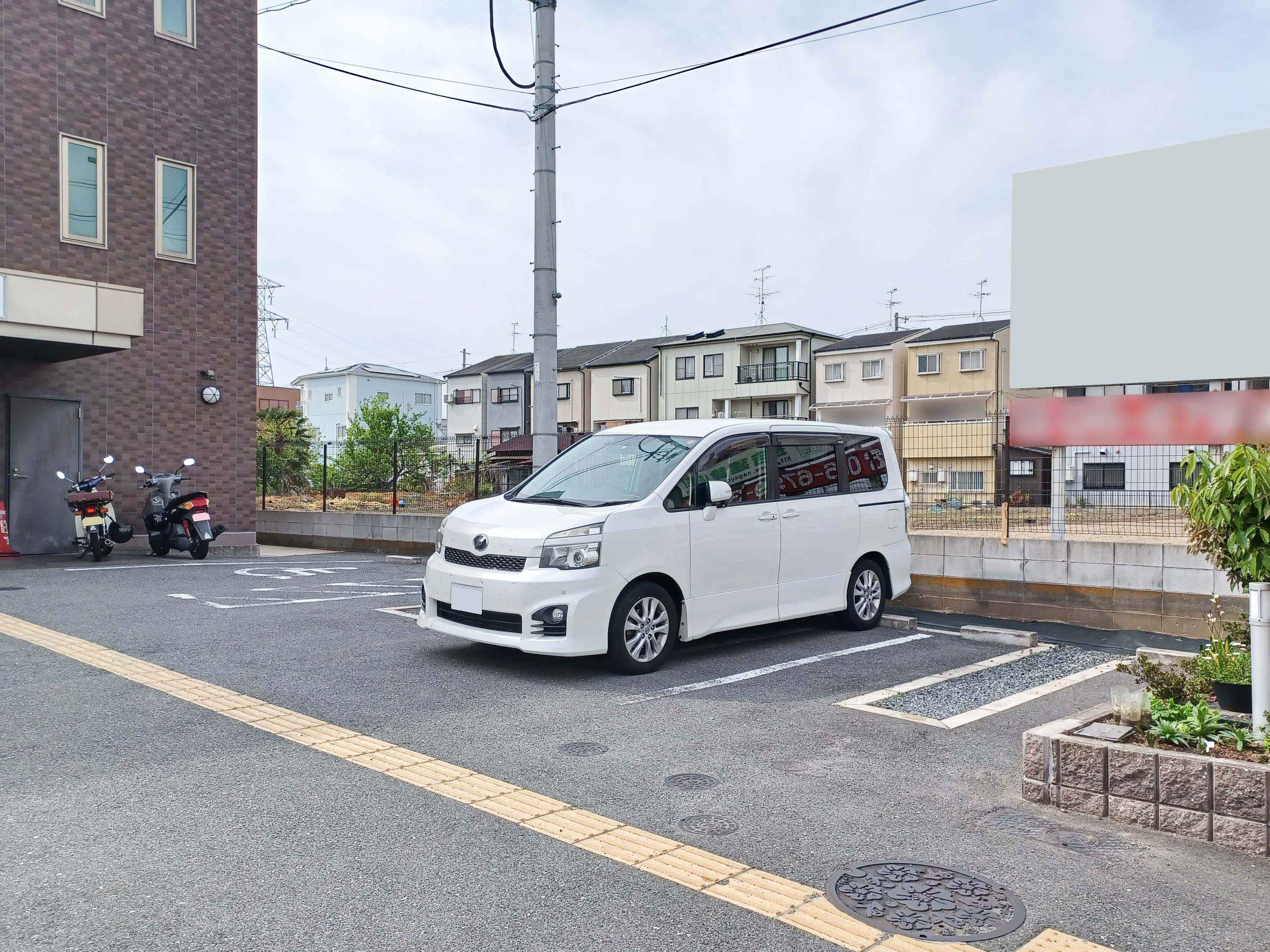 【医療特化型】パリアティブケアホーム はなの楠根の駐車場完備