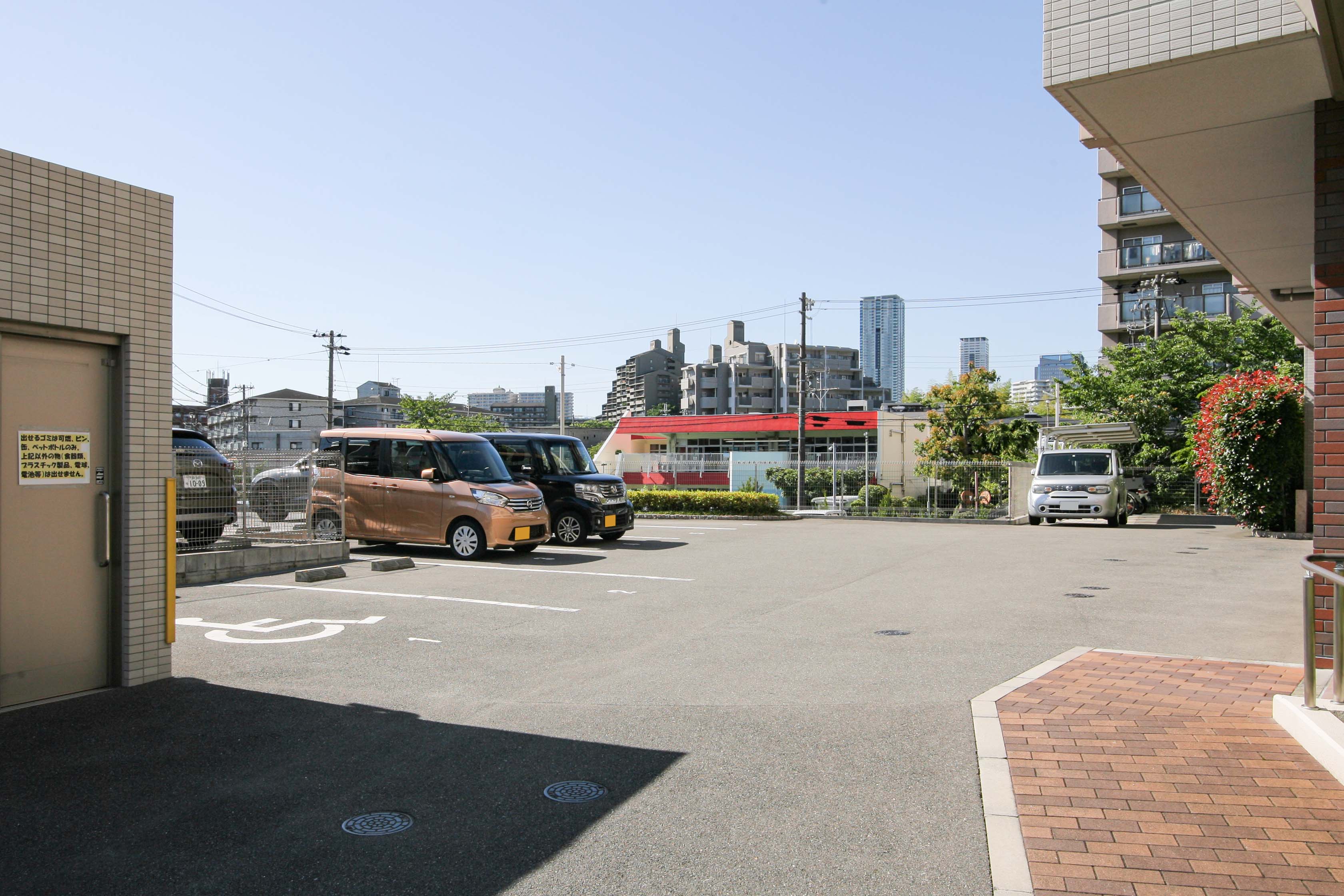 そんぽの家S桃山台の玄関