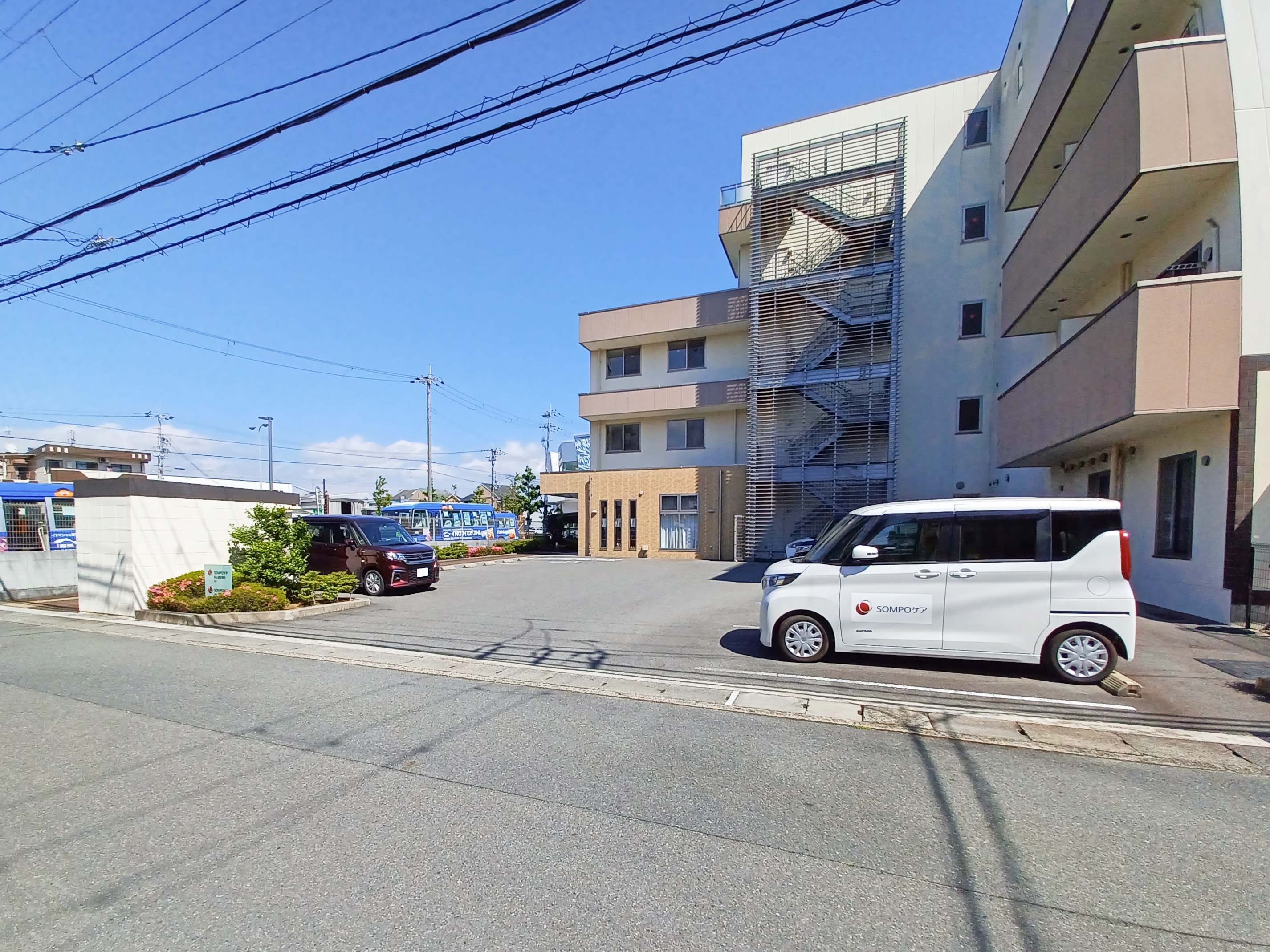 そんぽの家S桂川の駐車場完備