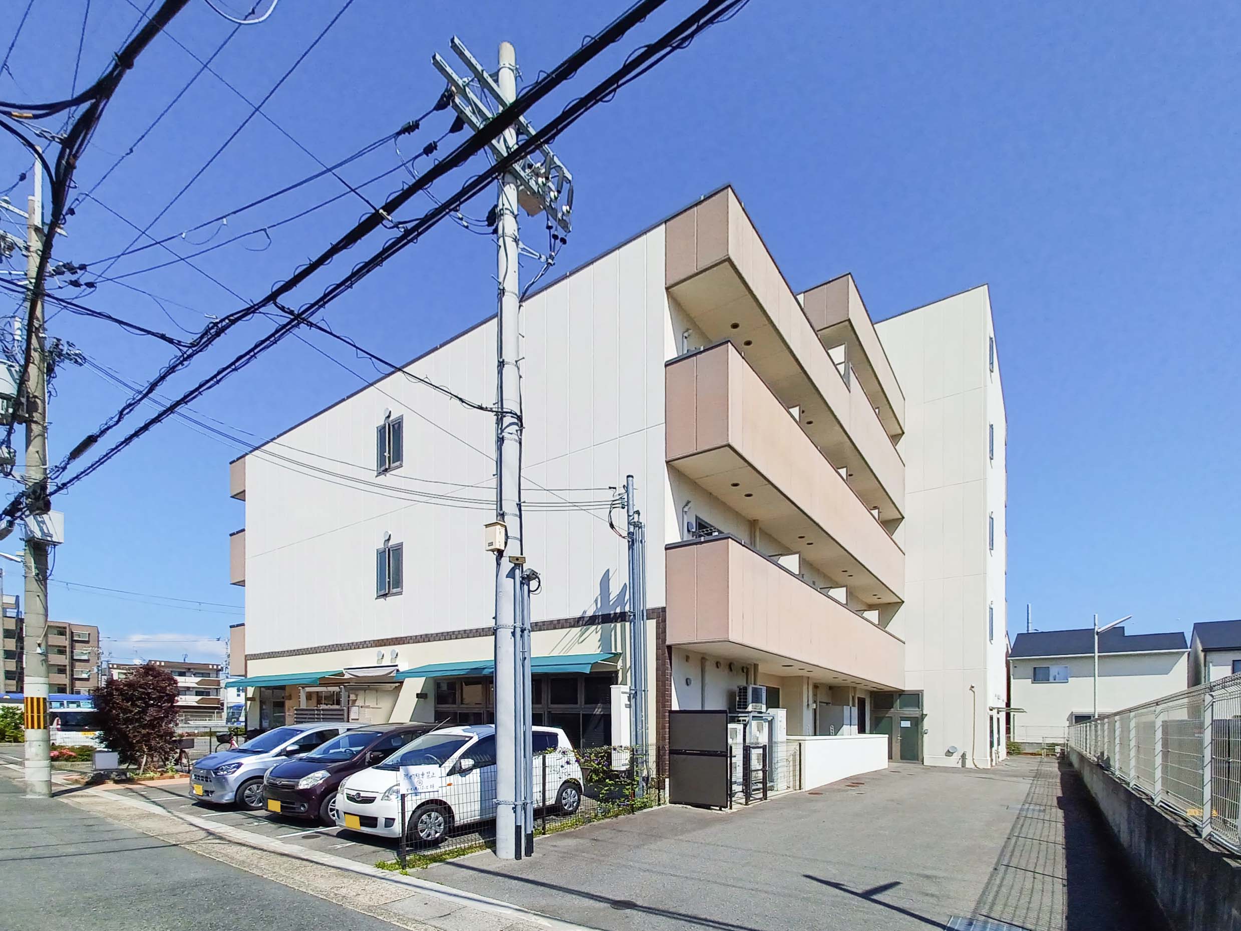 そんぽの家S桂川の玄関