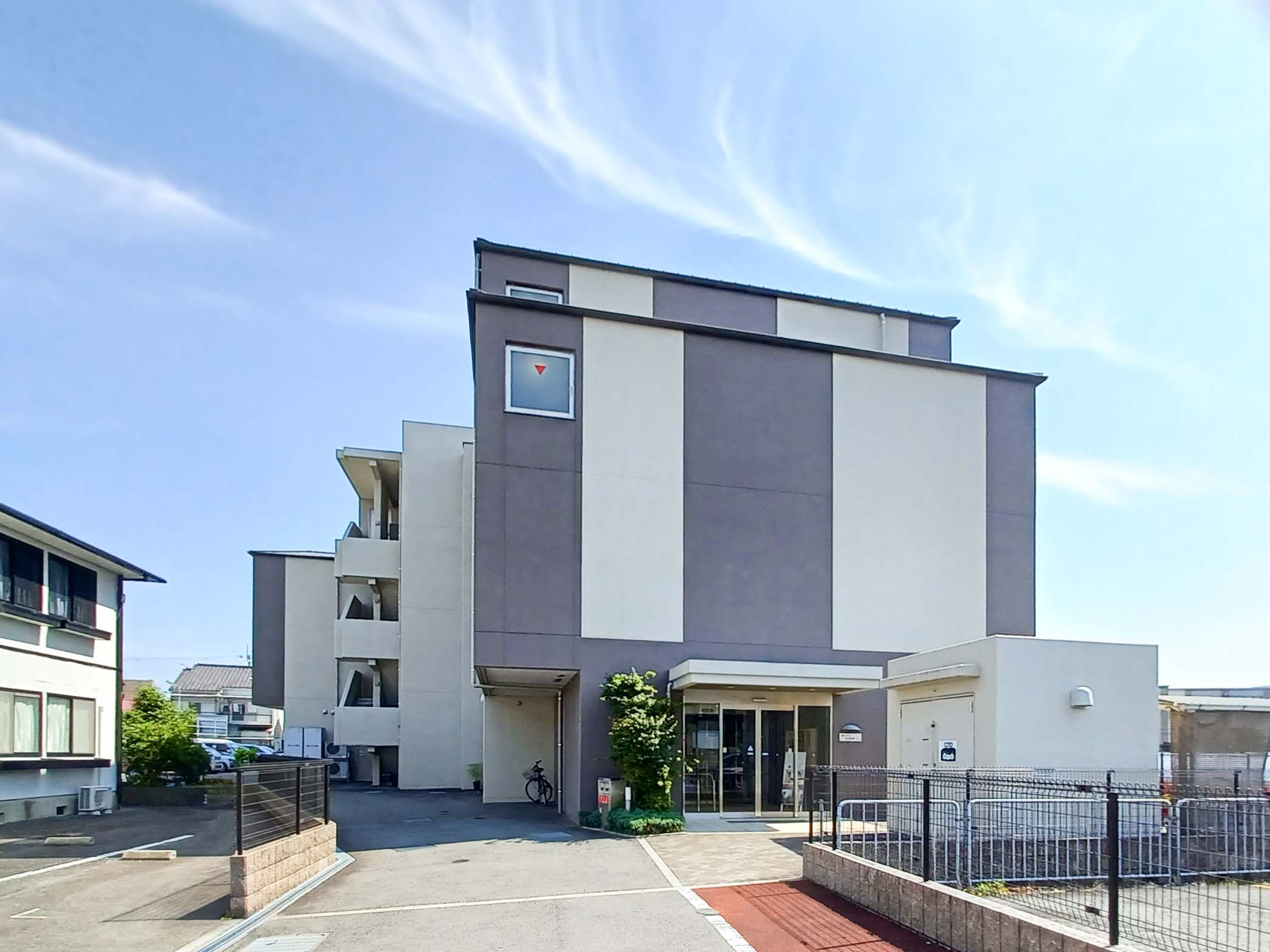そんぽの家S南太秦の玄関