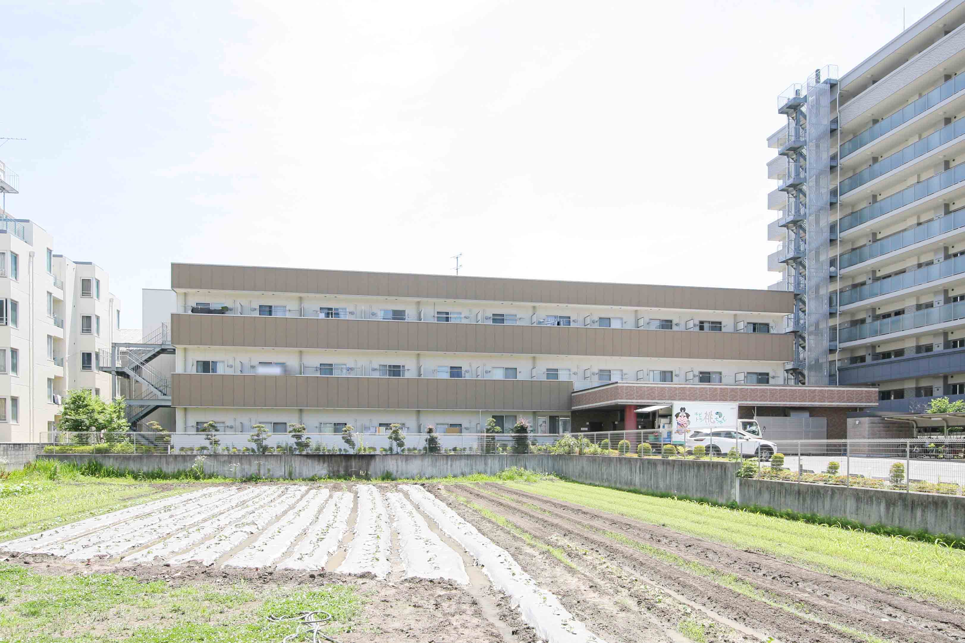 そんぽの家S西京極の玄関