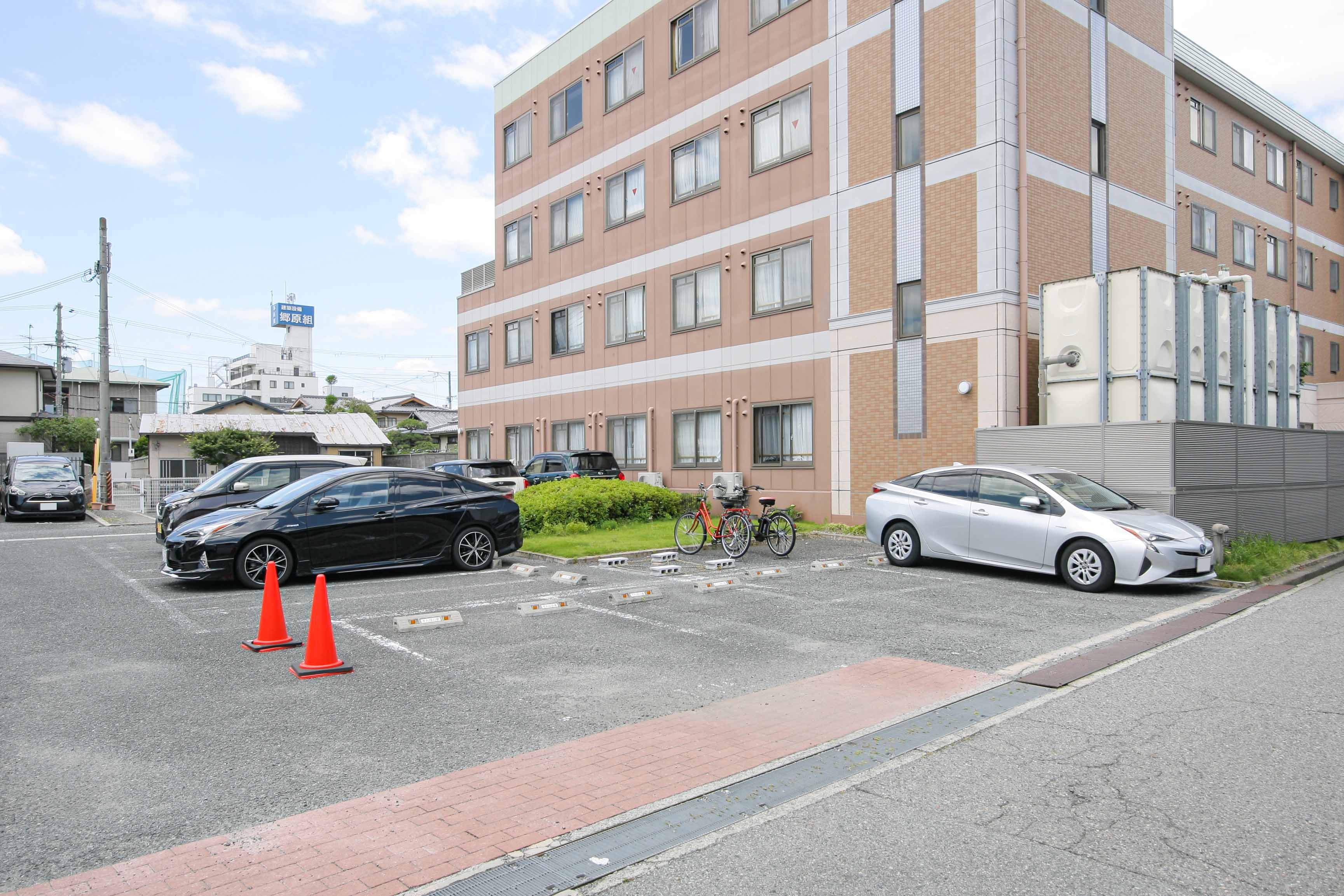 そんぽの家豊中庄本町の玄関