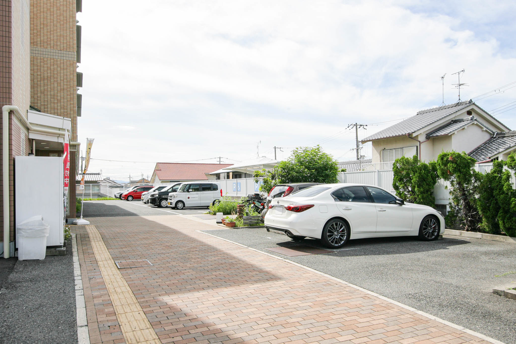 そんぽの家新石切の駐車場完備