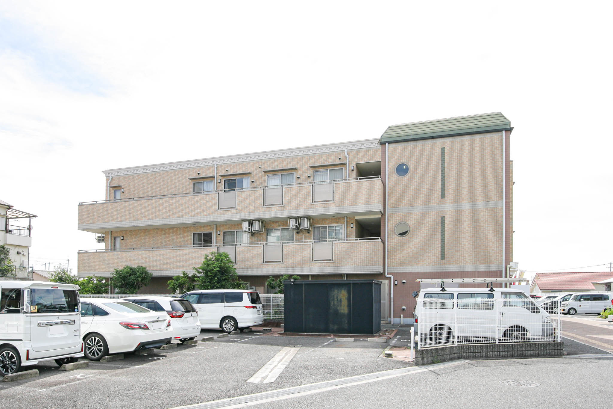 そんぽの家新石切の玄関