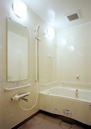 そんぽの家弁天町の共用トイレ