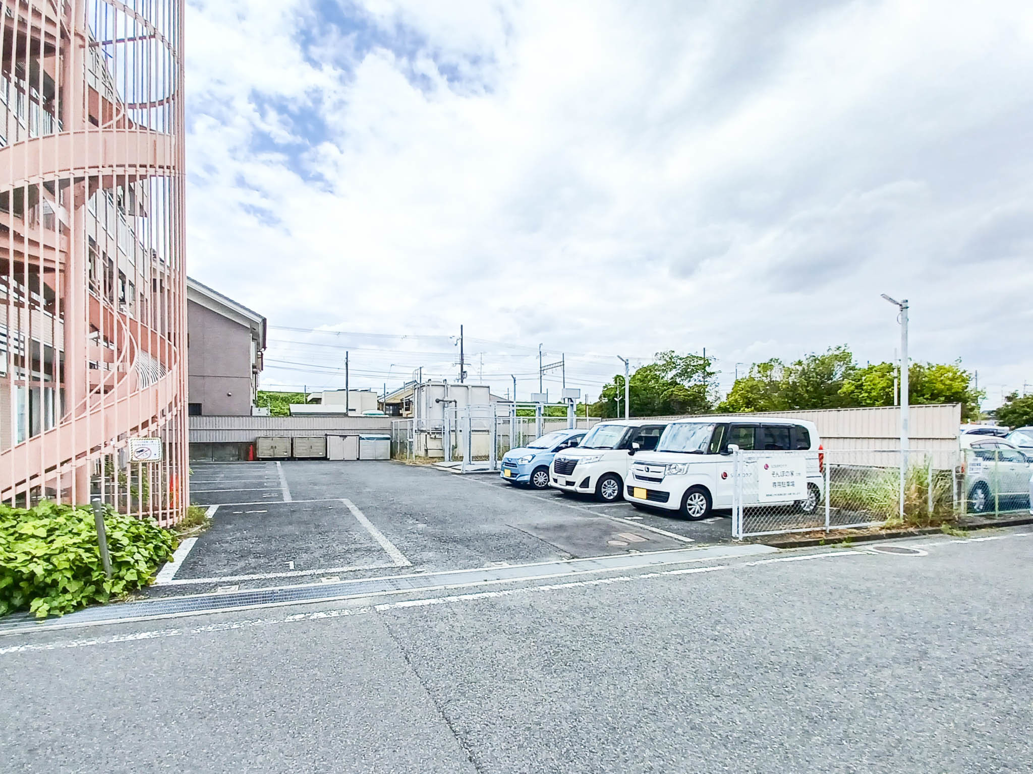 そんぽの家交野の玄関