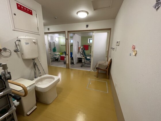 ケア・パレス平野苑Ⅱの玄関