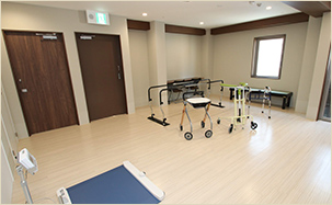 コミュニティホームあんり弁天町の玄関