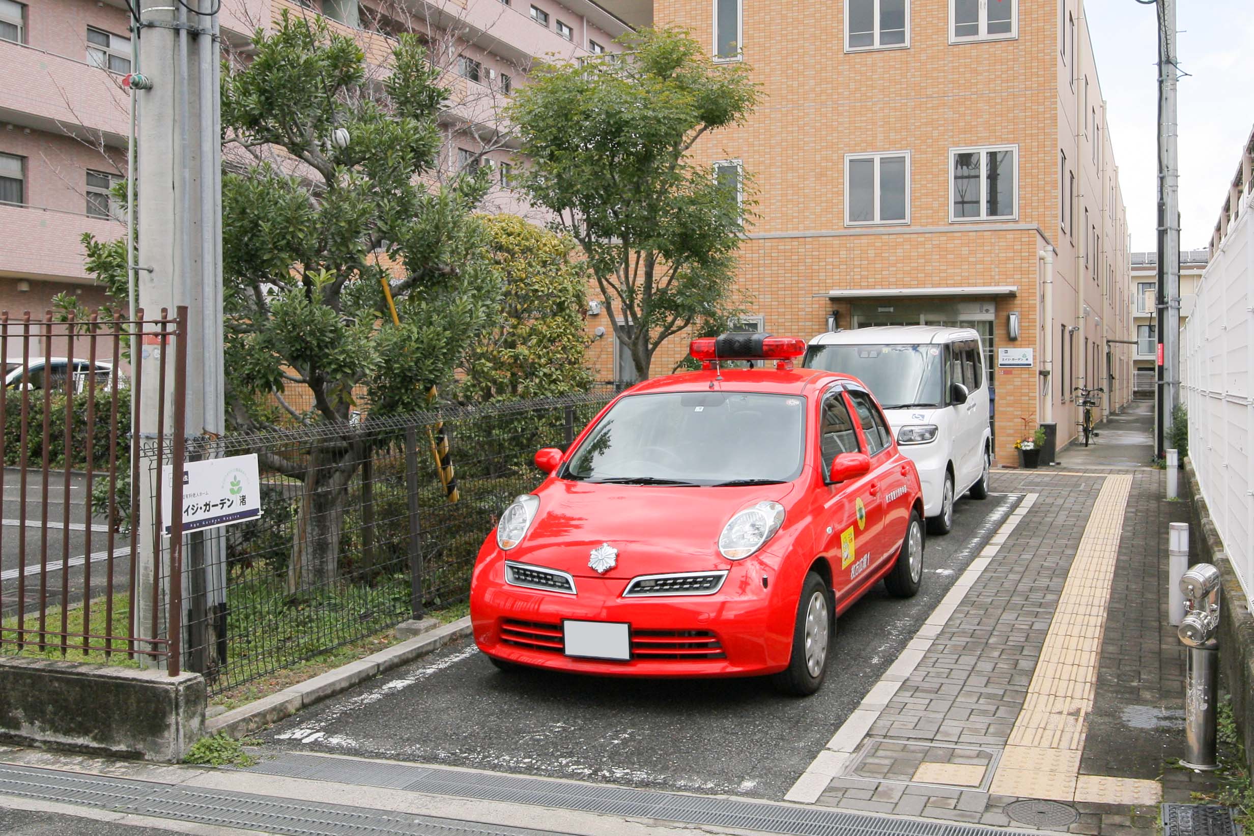 エイジ・ガーデン渚の駐車場完備