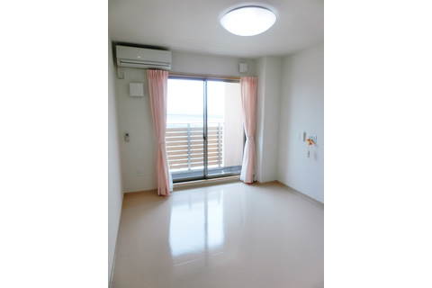 プレシャス東園田の居室