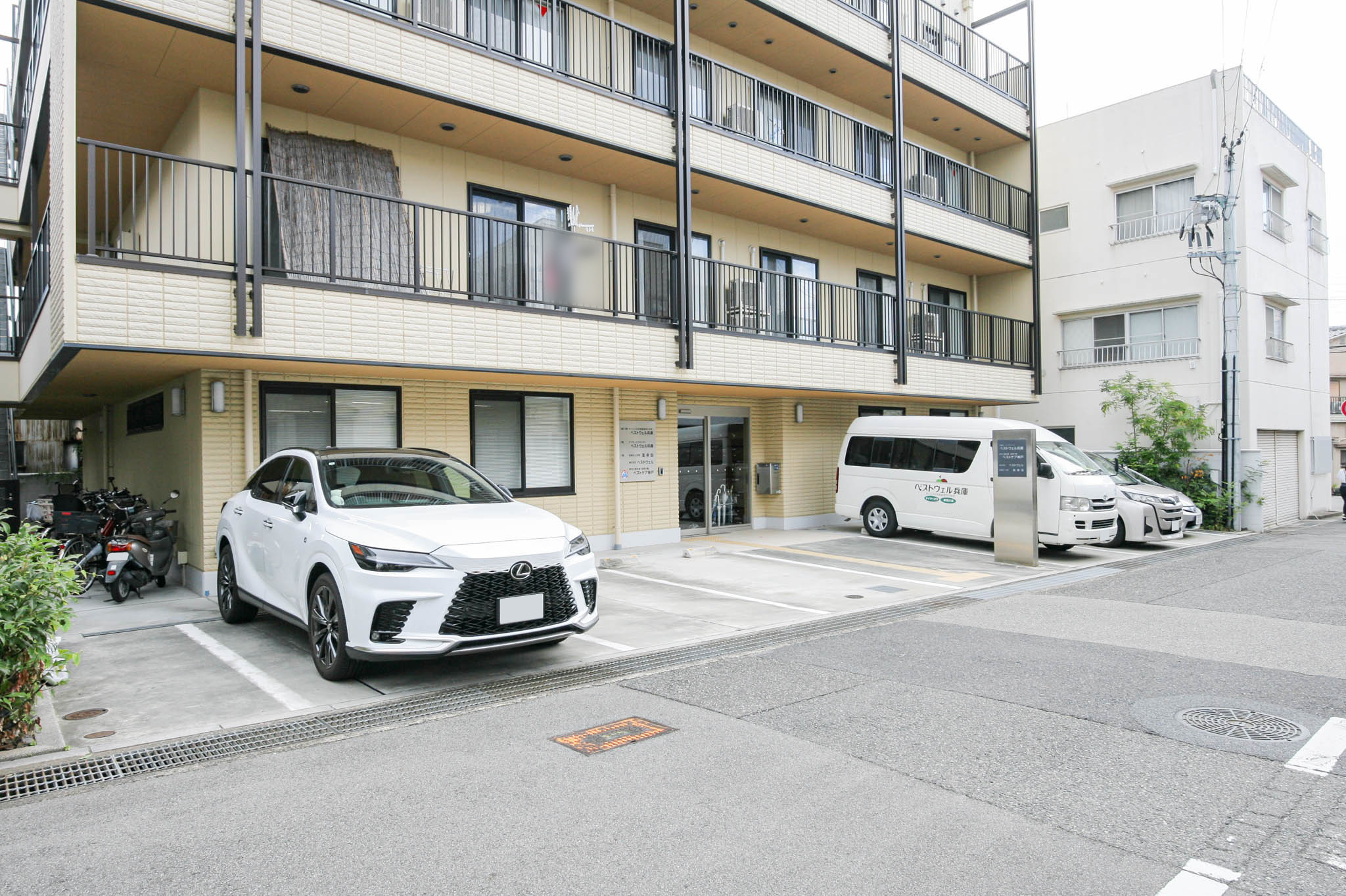 ベストウェル兵庫の玄関