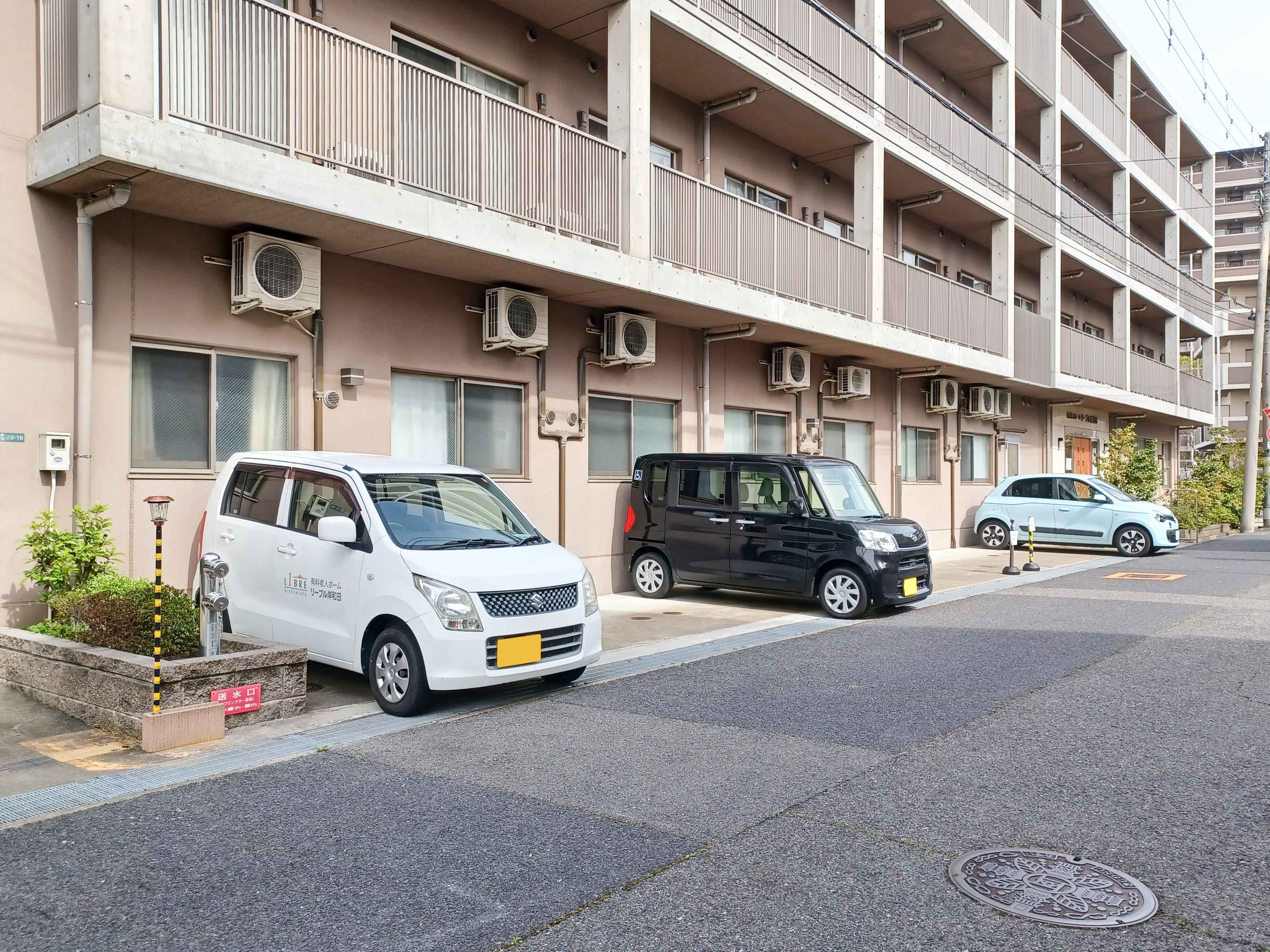 リーブル岸和田の玄関