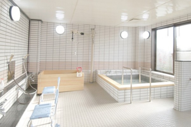 コミュニケア24癒しの伊丹館の居室
