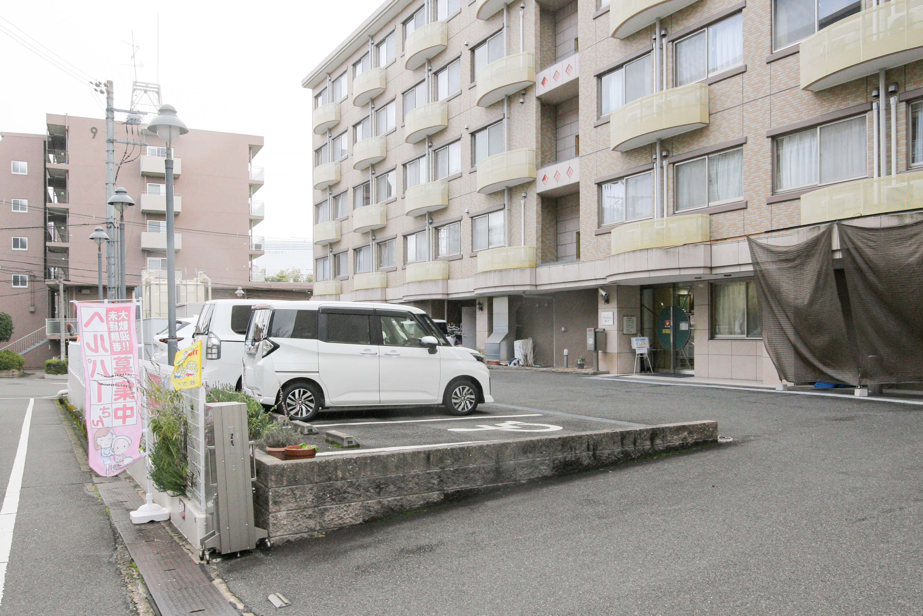 ヴェルジェ枚方の玄関