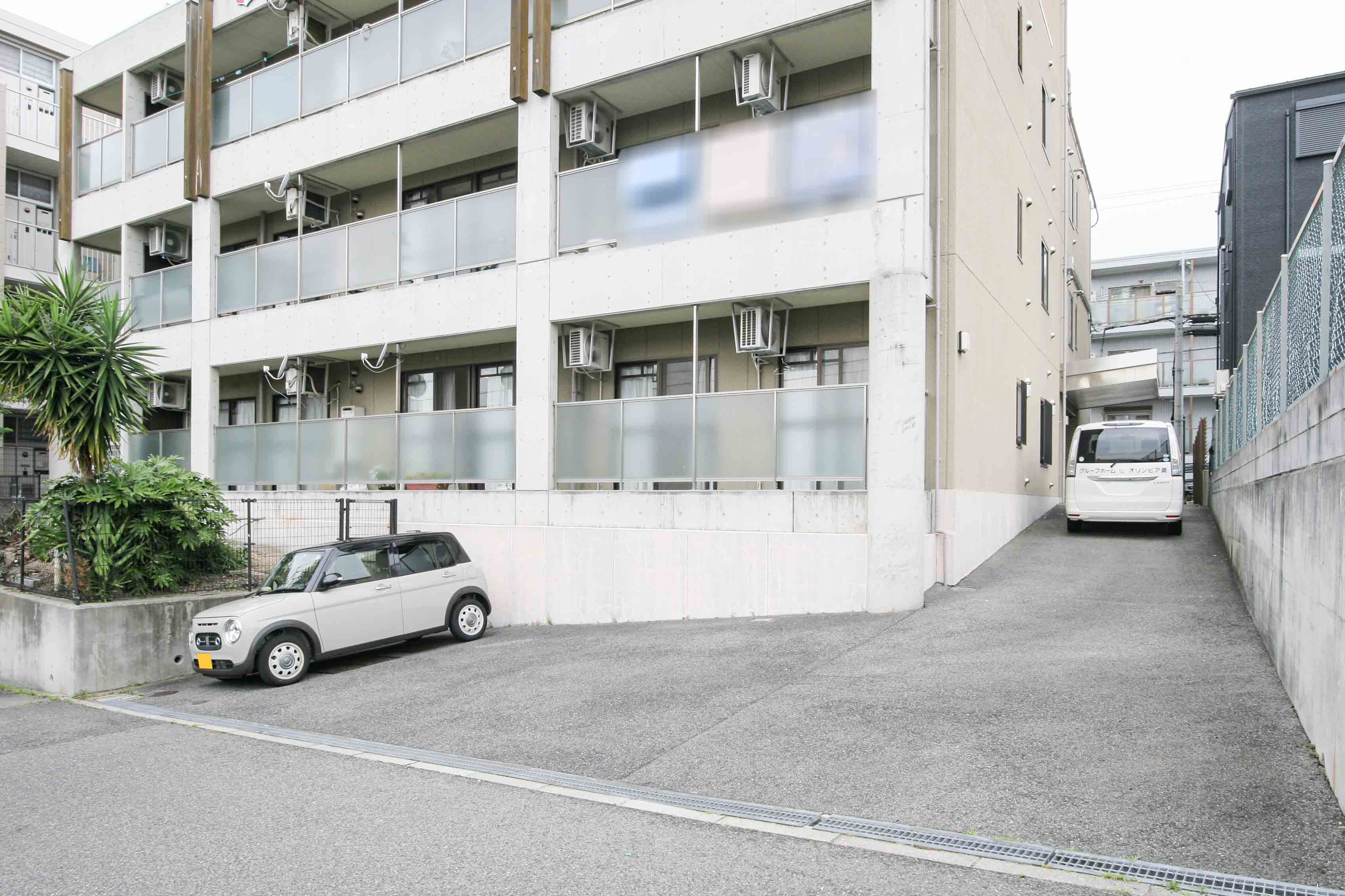 グループホームオリンピア灘の玄関