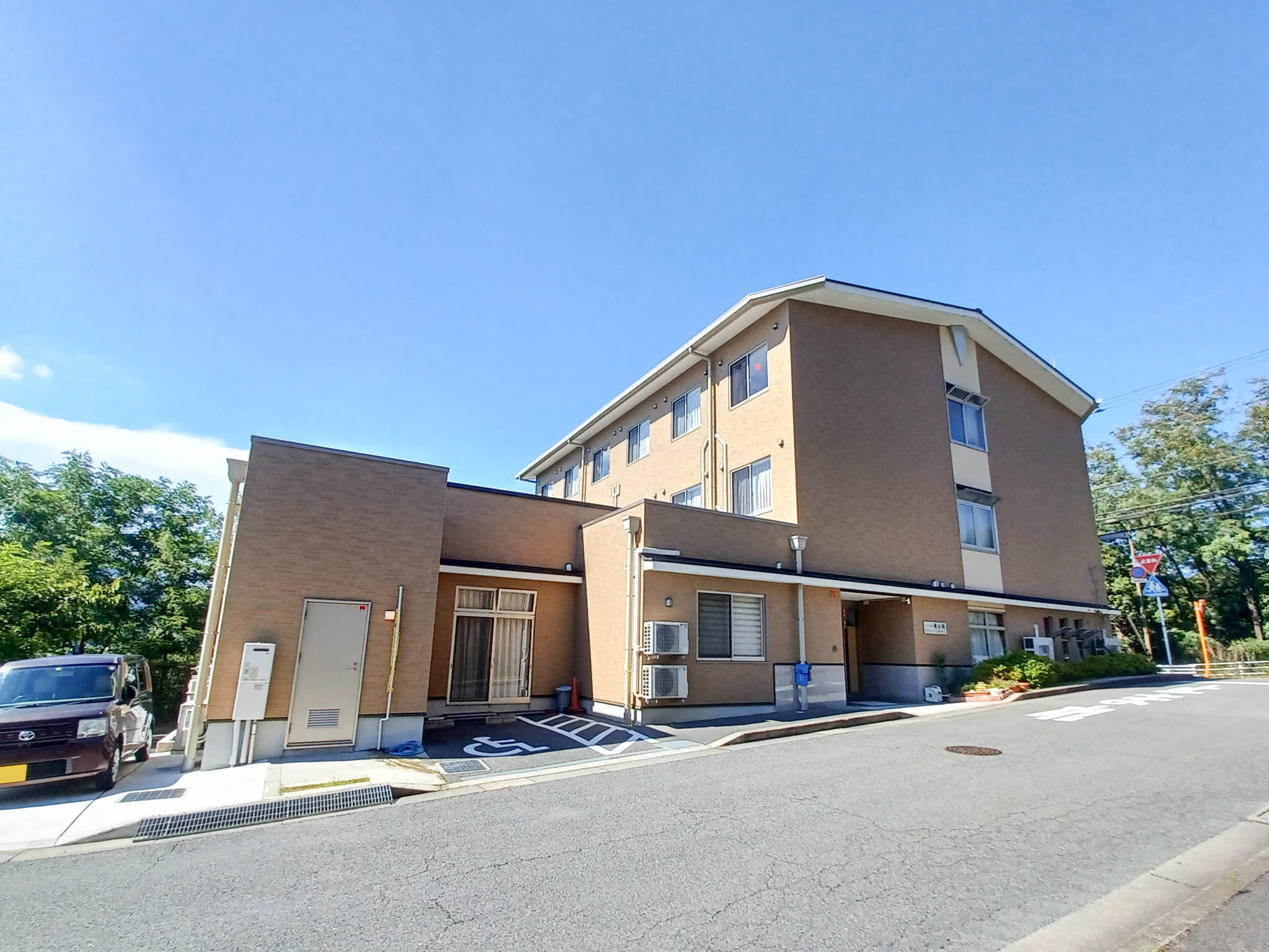 ライフケア生駒東山苑の居室