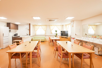 居間・食堂