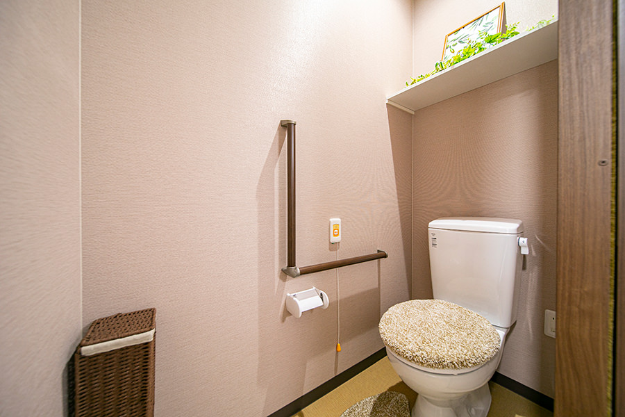クランコート八尾上尾町の玄関
