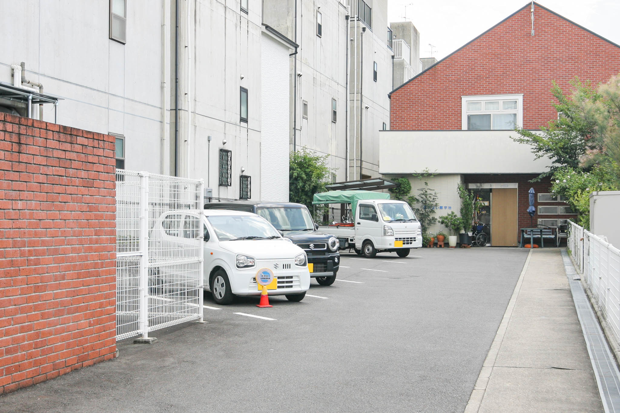 やよい館宇治の玄関