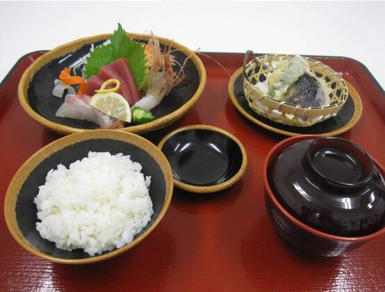 お食事