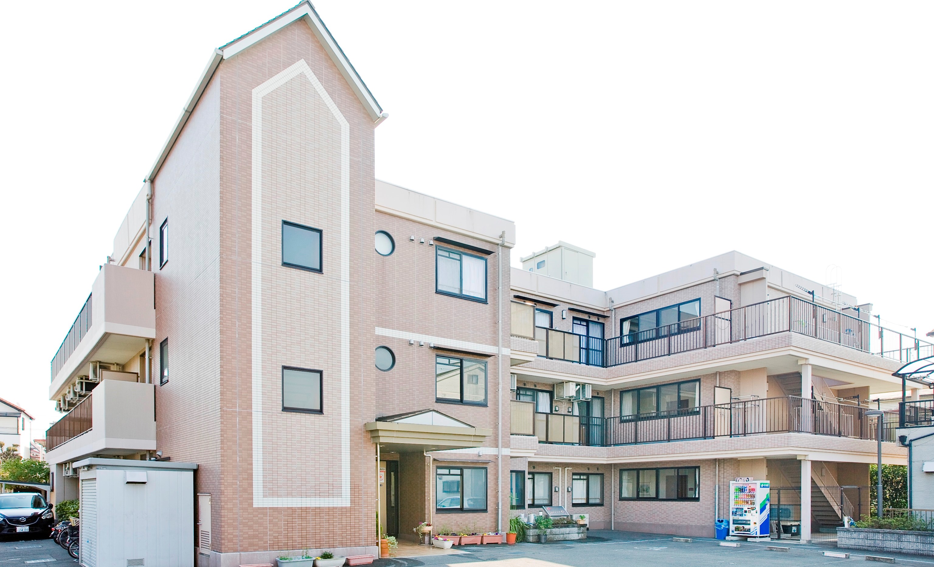 24時間365日、介護スタッフが常駐した安心・安全な施設！