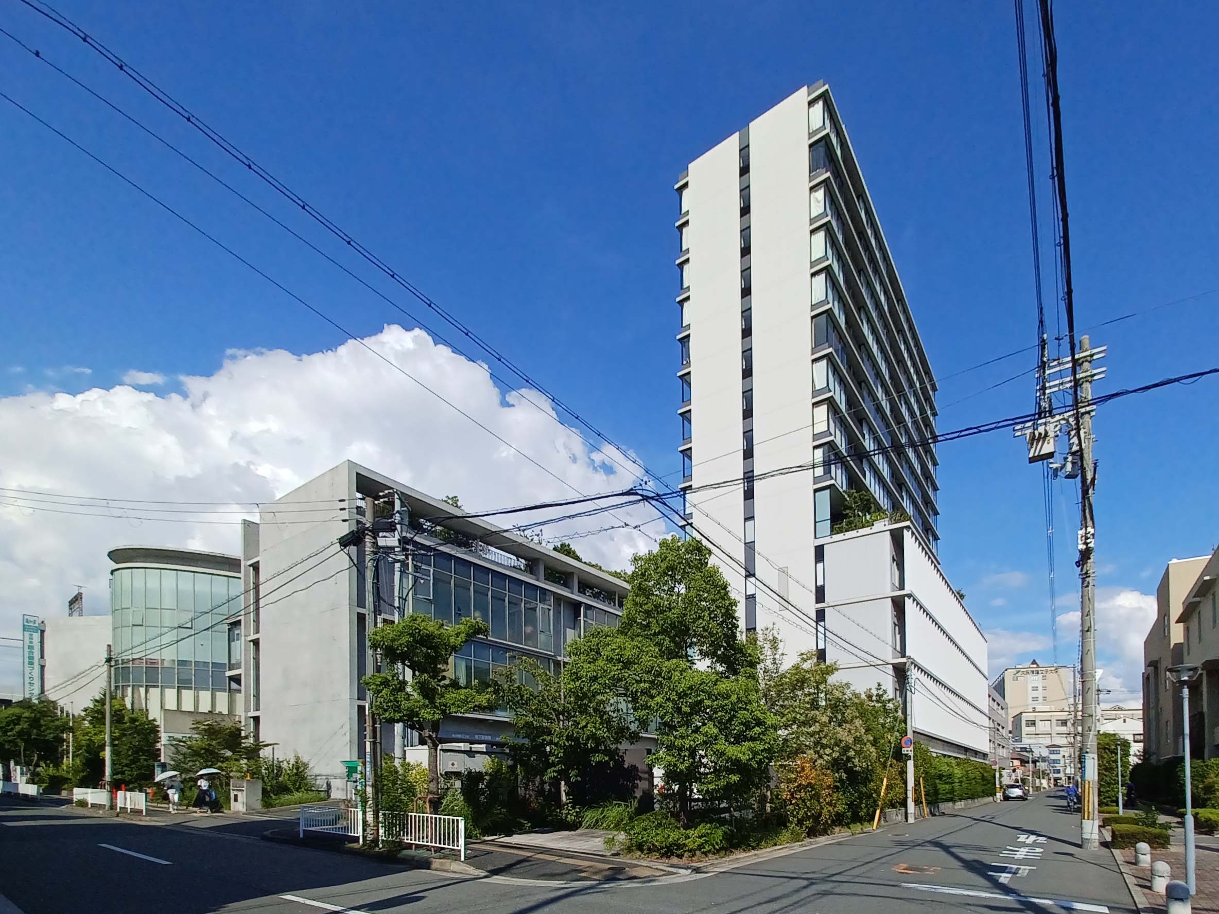 近鉄奈良線「河内永和駅」から徒歩2分のアクセス良好な施設！