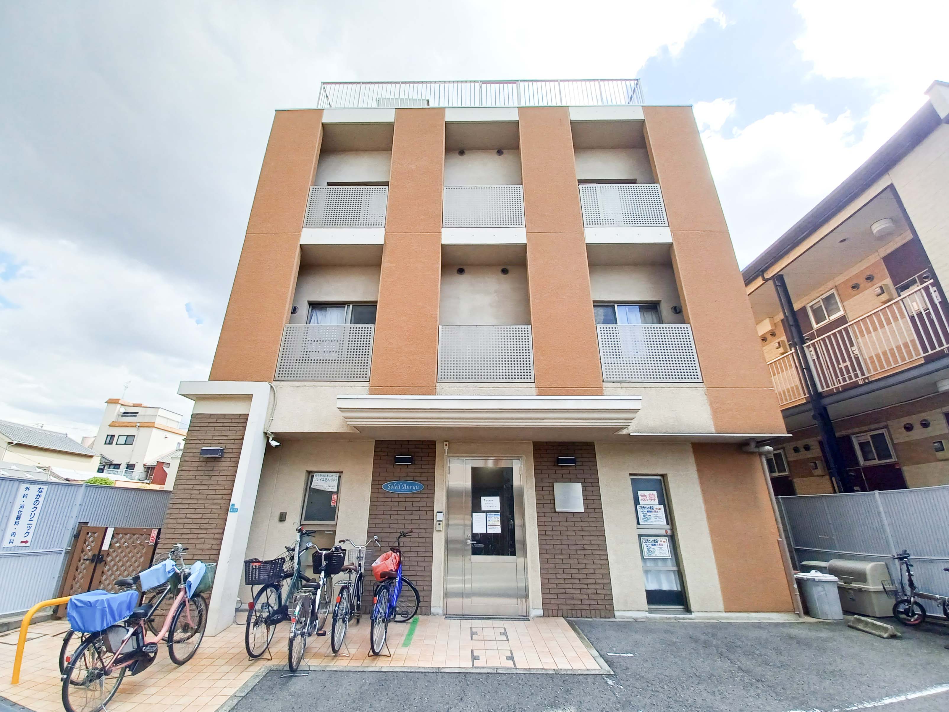 阪堺線「我孫子道駅」から徒歩2分、JR南海本線「住之江駅」から徒歩8分とアクセス良好な施設！