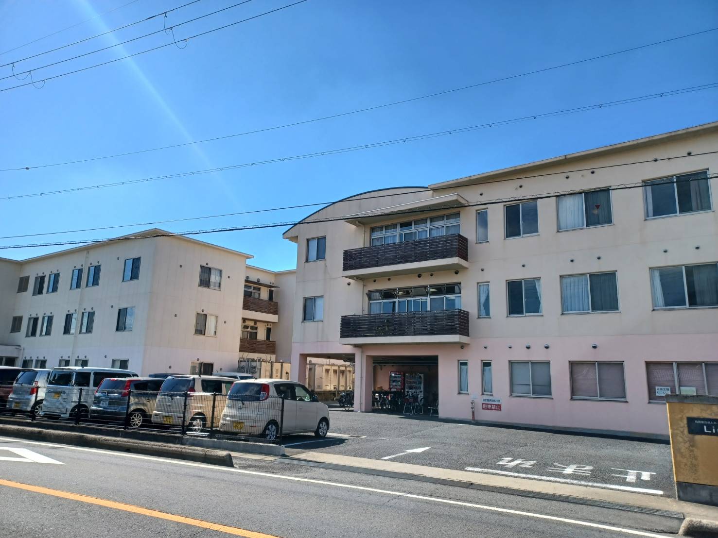 全室個室ユニットケア採用、少人数生活単位を実現した家庭的で安心できる居住環境！