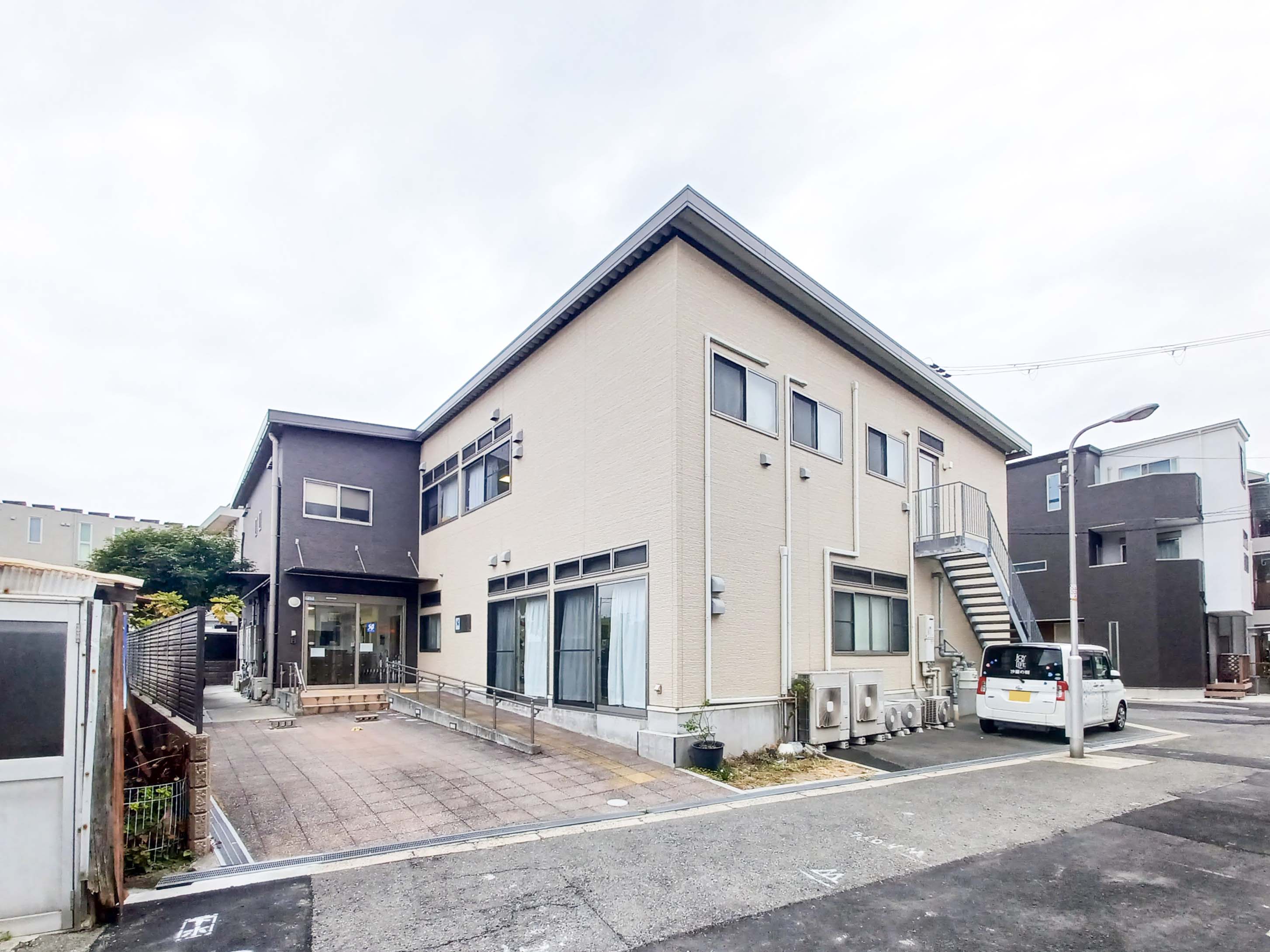 ベッドや収納など居室内設備が充実！