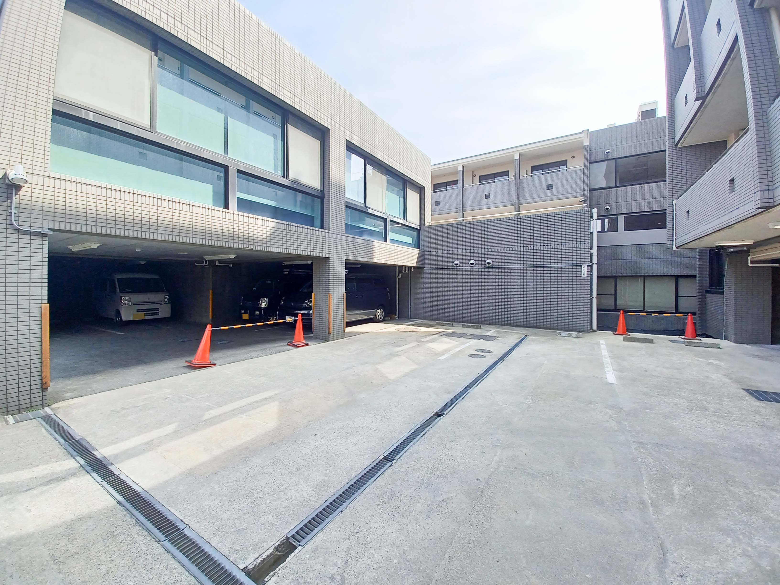 京阪本線「牧野駅」から徒歩10分！駐車場も完備しています！！