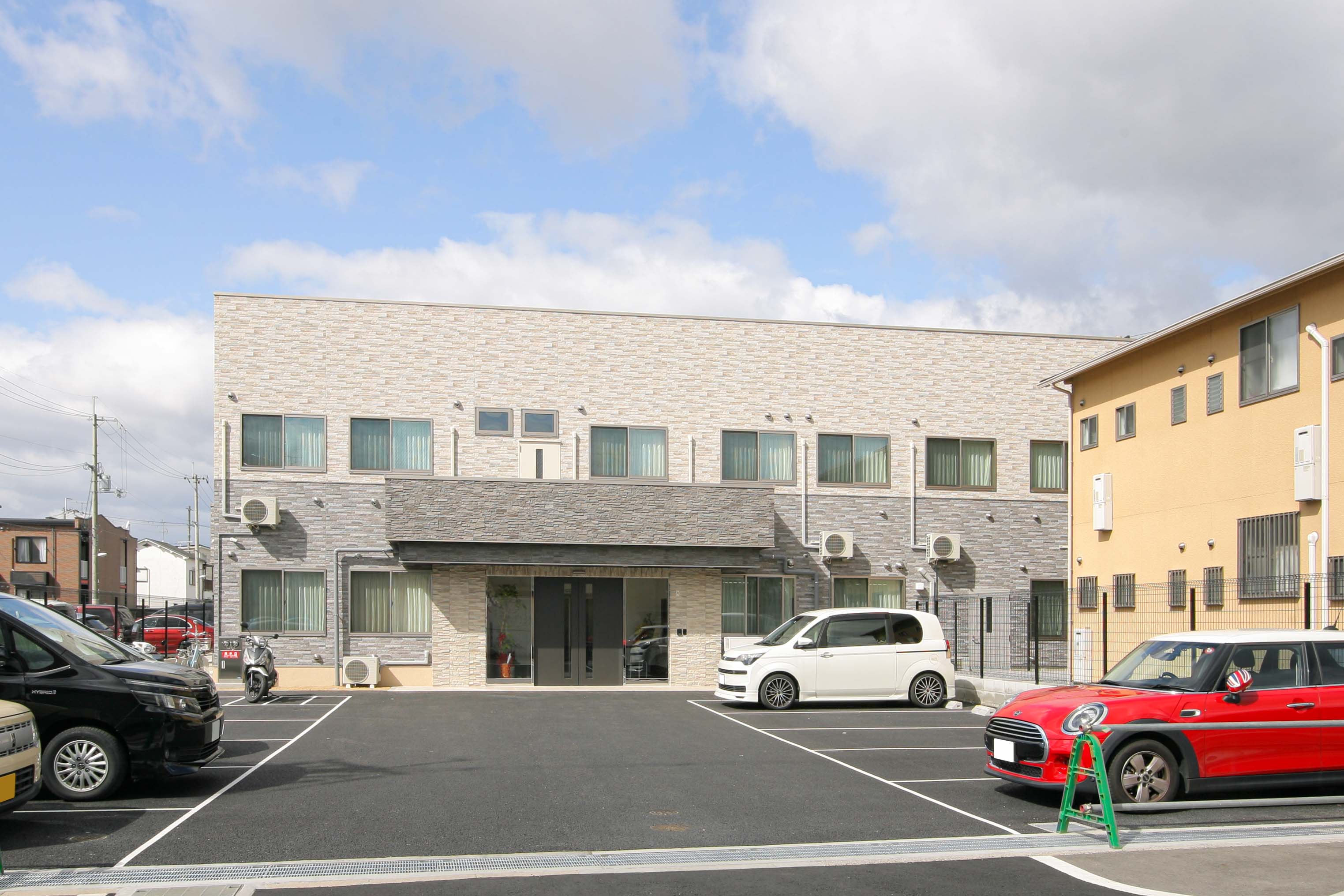 季節行事やレクリエーションを通して、豊かなシニアライフを提供しています。