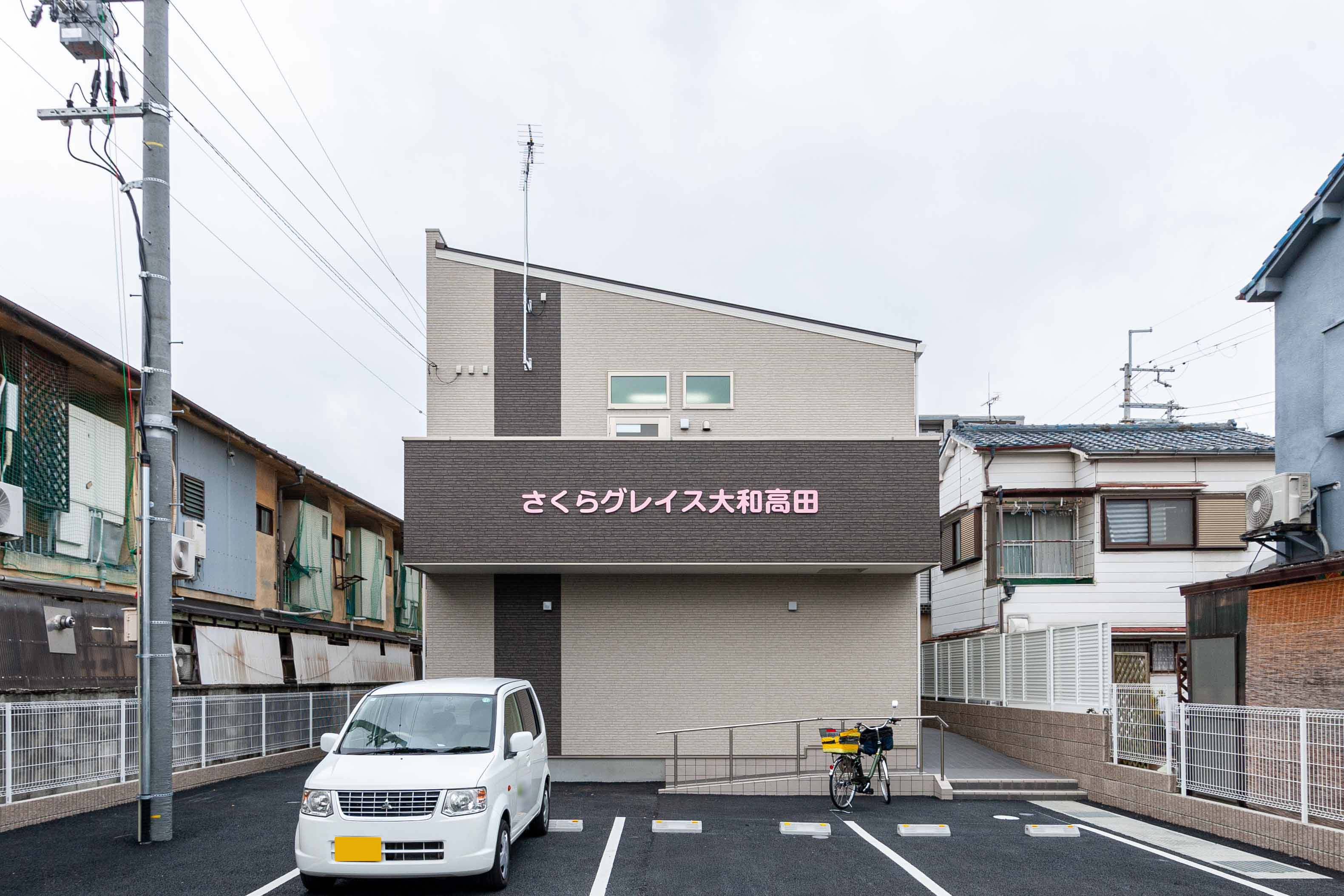 最寄駅から徒歩圏内のアクセス良好な施設です！