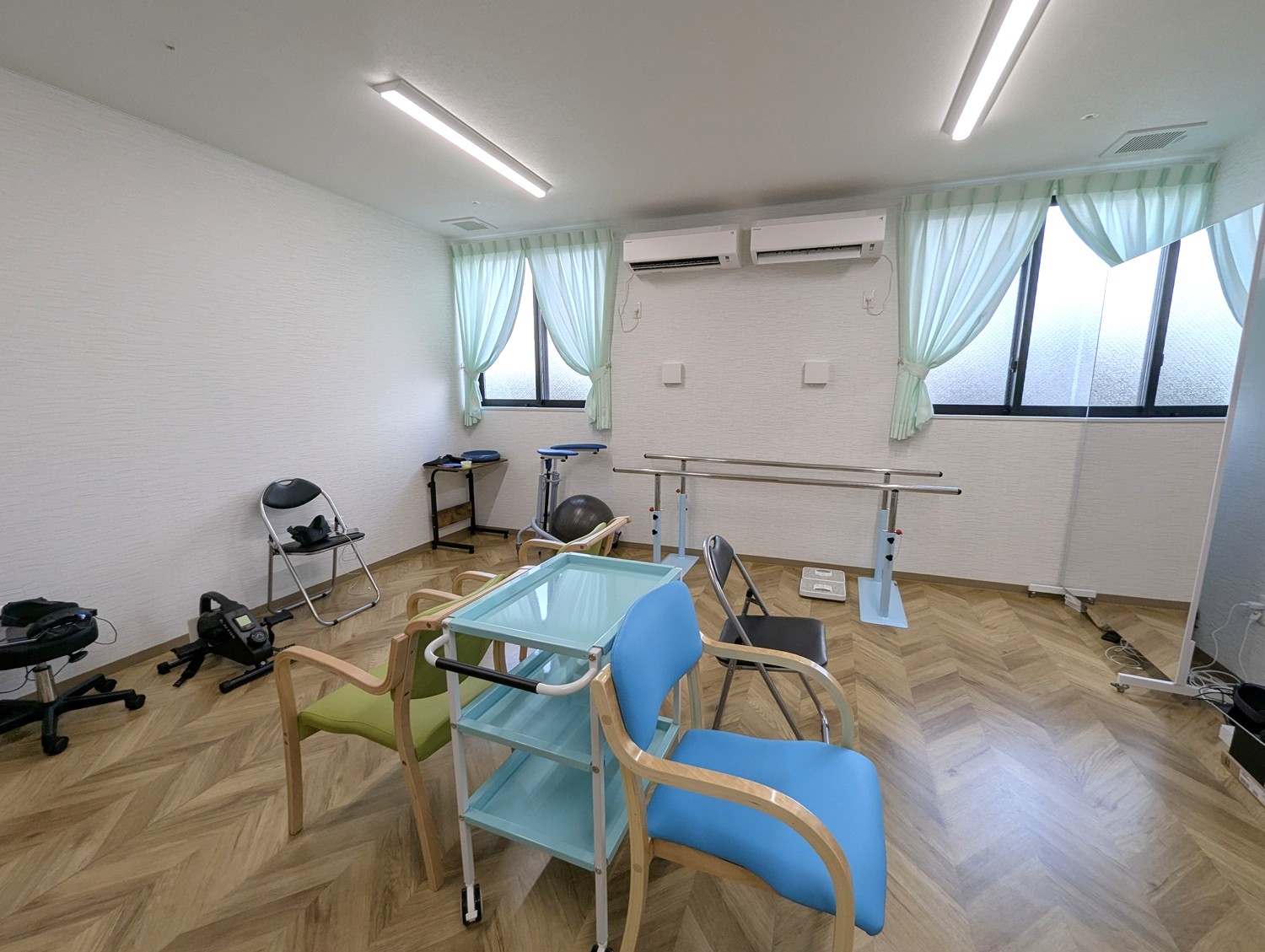 機能訓練室を完備！理学療法士による個別リハビリを受けていただけます。