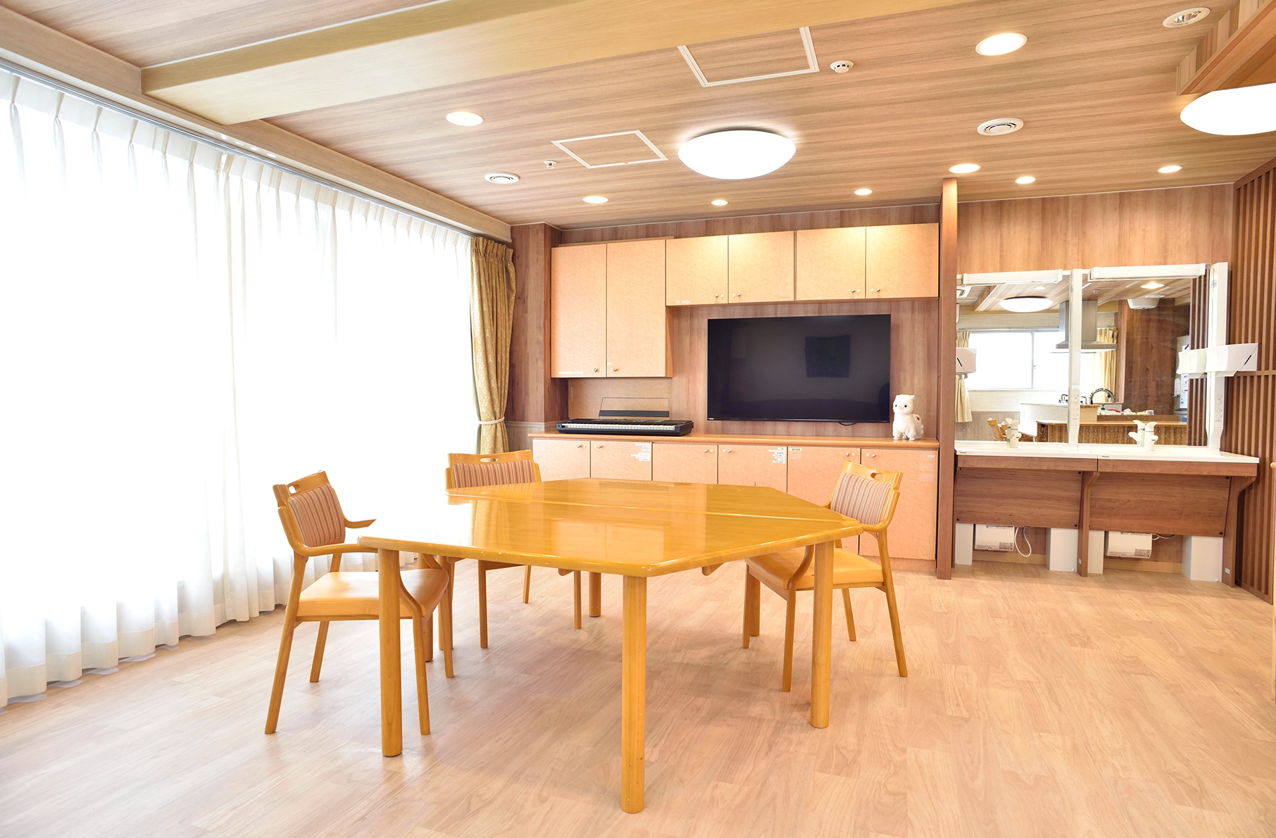 入居金0円、定員18名の小規模施設できめ細やかなサポートをご提供！