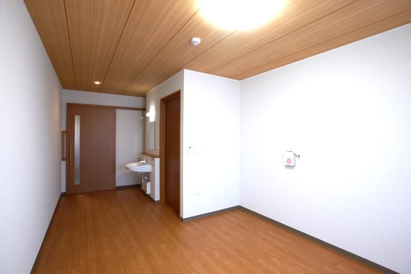 駅近でアクセス良好！全室ゆったり個室で、快適にお過ごしいただけます。