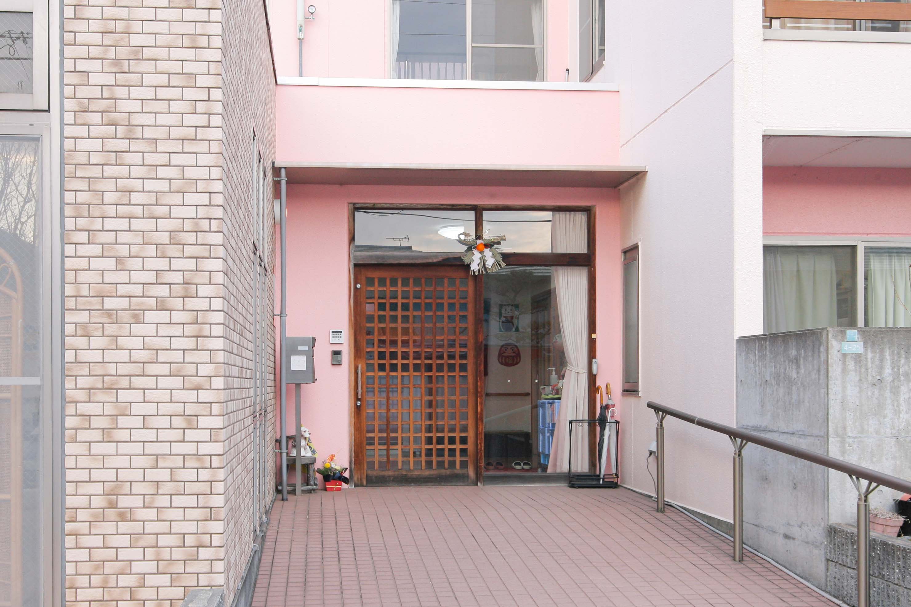 24時間介護士がいつでも対応可能なサポート体制を整えている施設です。