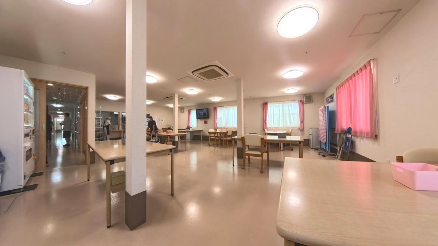 専門スタッフが在籍し、機能訓練にも積極的に取り組んでいます。