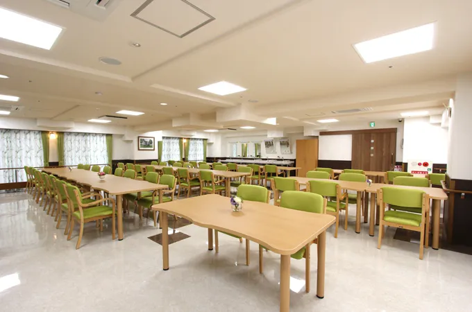 イベントやレクリエーションが充実し、ご入居者様同士の笑顔があふれる施設です。