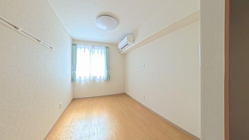 お部屋は全室個室。プライバシーの保たれた空間です。
