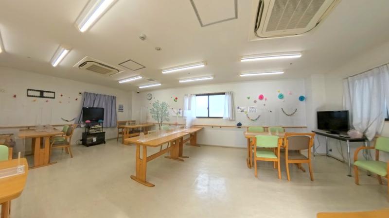 四季の移ろいを感じを感じられるイベント食、介護食への対応も可能です！