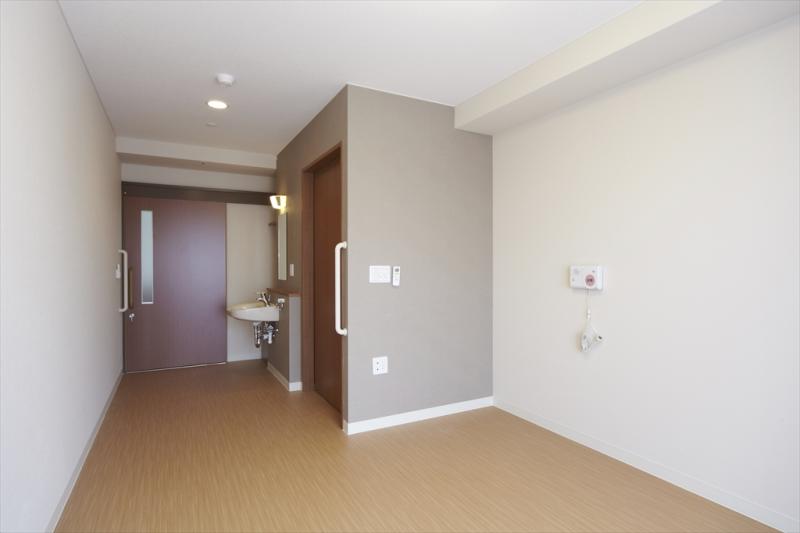 看護師が日中常駐し、医療的ケアにも迅速に対応します。