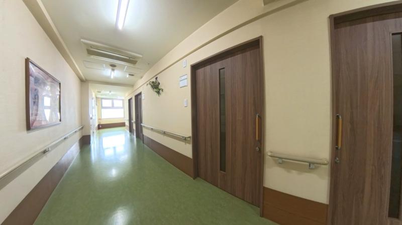 24時間介護士・看護師常駐、夜間でも安心安全の環境です！